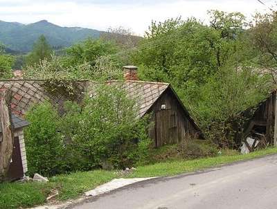 Chalúpka z obce Čavoj  3 -  začiatok prerábky_1